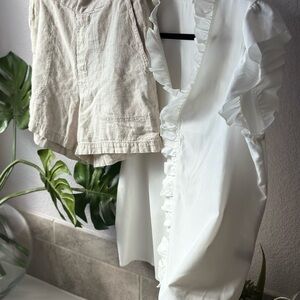 Banana Republic Linen Shorts with White Ruffle Trim Blouse paired EUC Sz